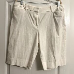 Women’s white Bermuda shorts size 14